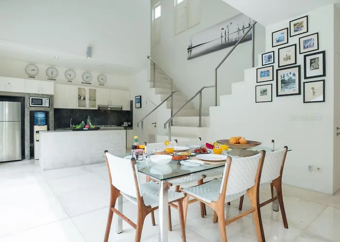 Merta Sari 10 By Finder Villa Seminyak (Bali)